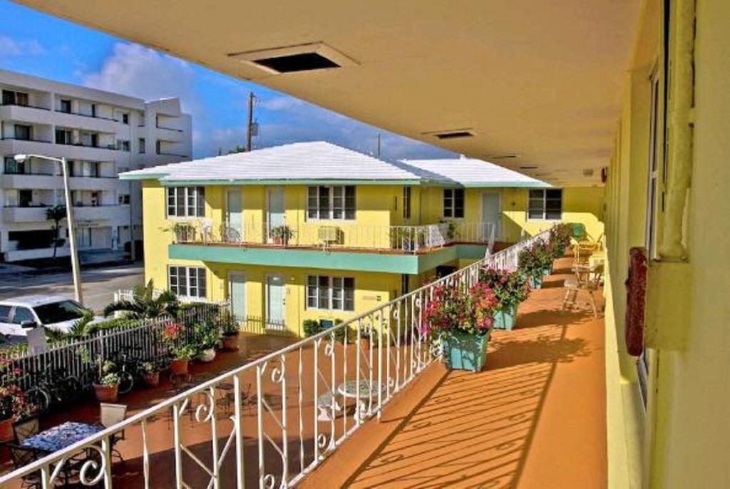 Sorrento Villas Майами-Бич Экстерьер фото